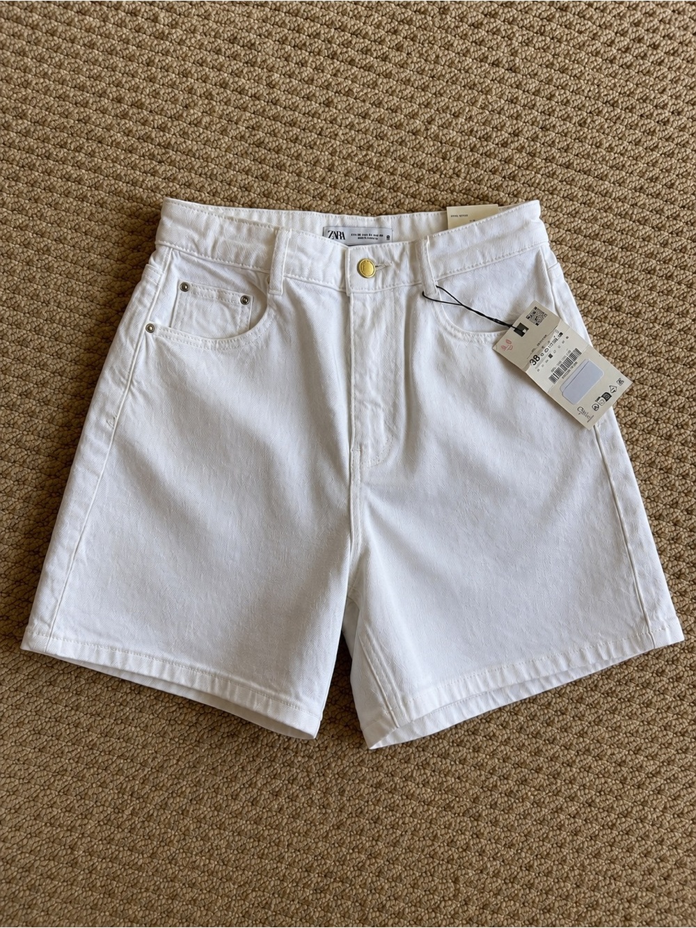 Zara White Denim Shorts – New With Tags